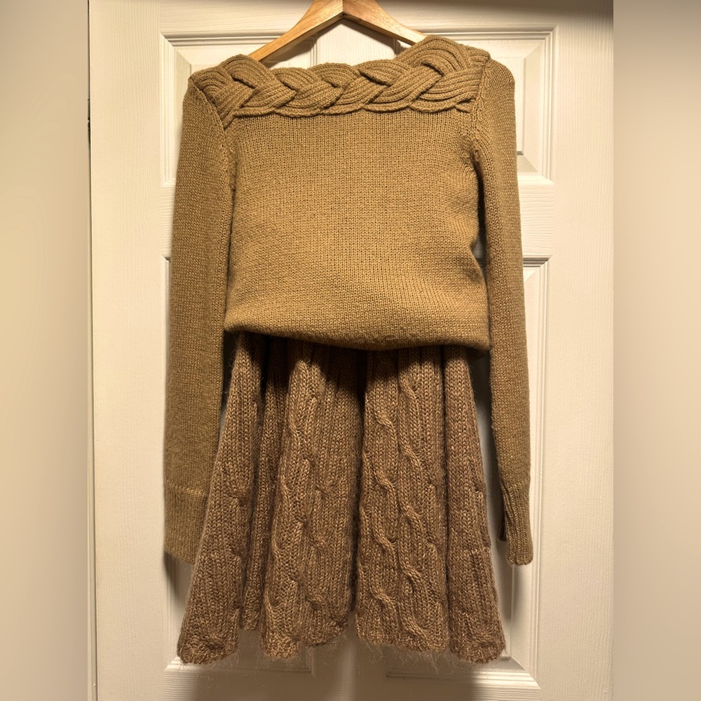 H&M 2 piece suit, skirt and top